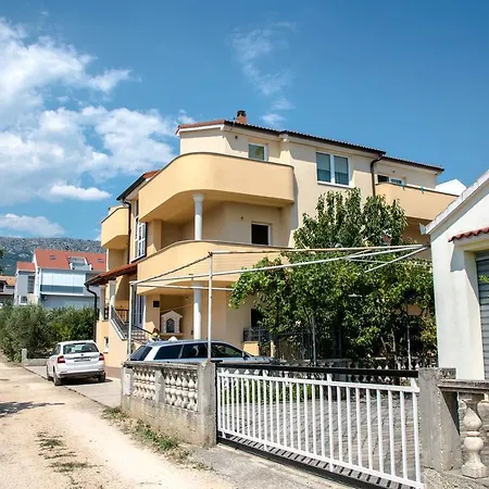 Palatium Apartment Kaštela