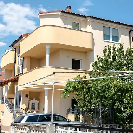 Palatium Apartment